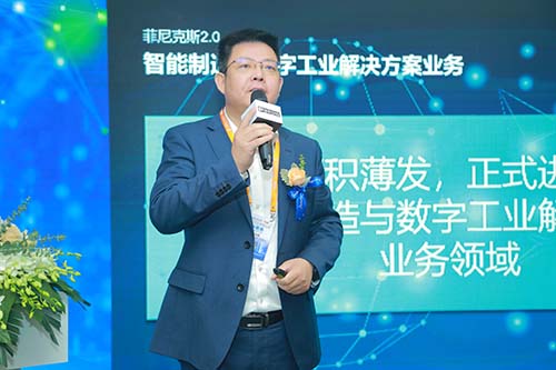 邓晓巍.jpg