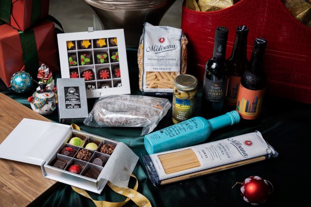 XmasHamper (3)--.jpg