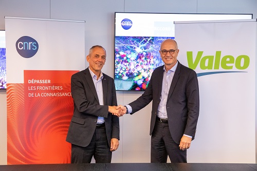 Valeo and the CNRS_Antoine Petit(left)_Christophe Périllat (right)_©Couloir3 (2).jpg
