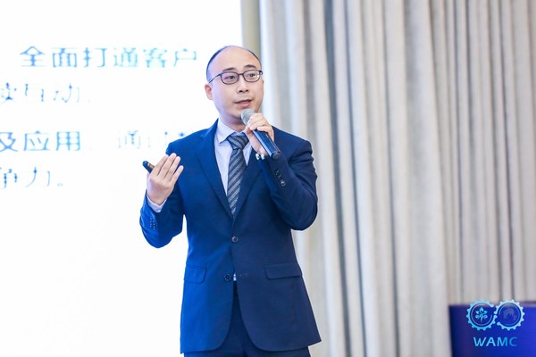 Feng_Yan_1.jpg