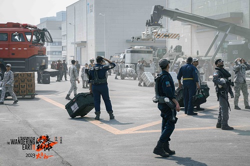 《流浪地球 2》唯一无人驾驶卡车.jpg