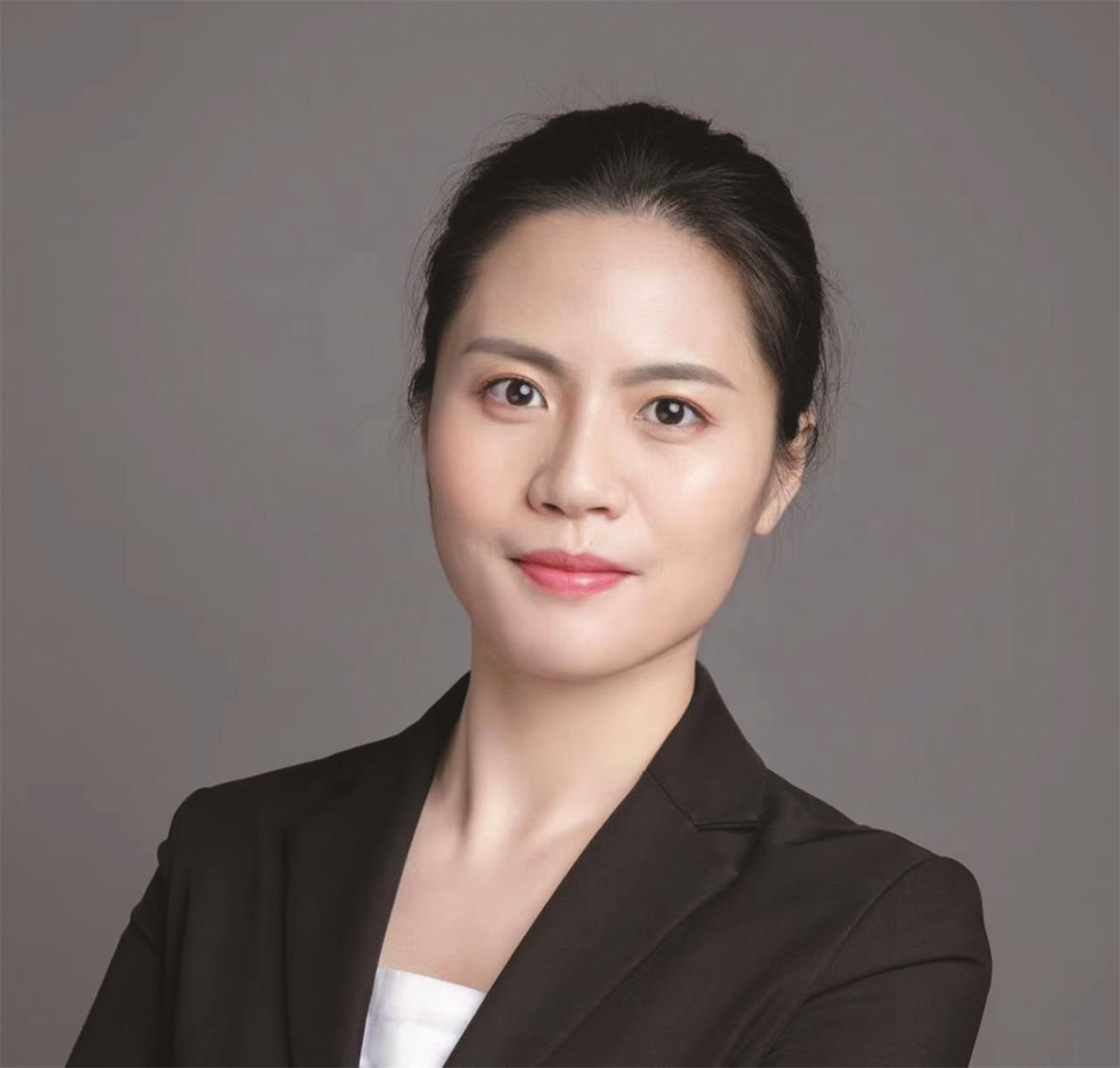 索尔维材料事业部大中华区交通运输市场经理吴极文女士.jpg
