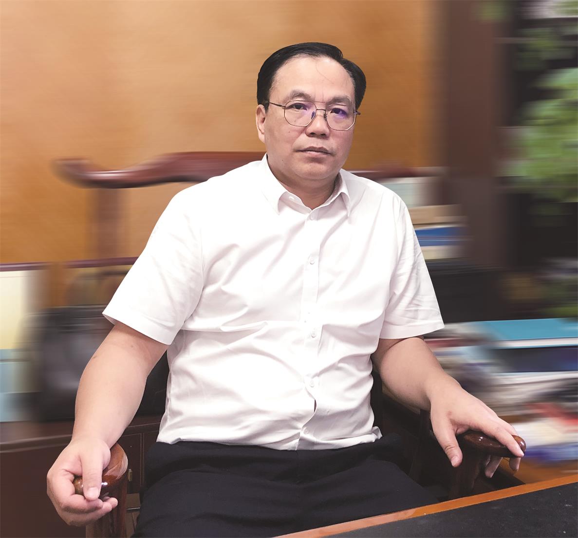 受访人照片-.jpg