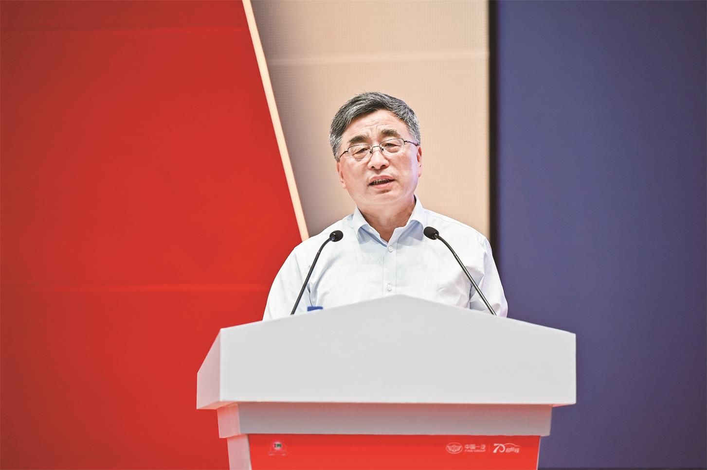 黄庆学.jpg