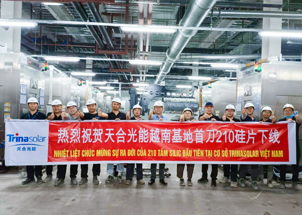 The_first_wafers_rolled_of_the_production_line_in_Trina_Solar_Vietnam_factory.jpg