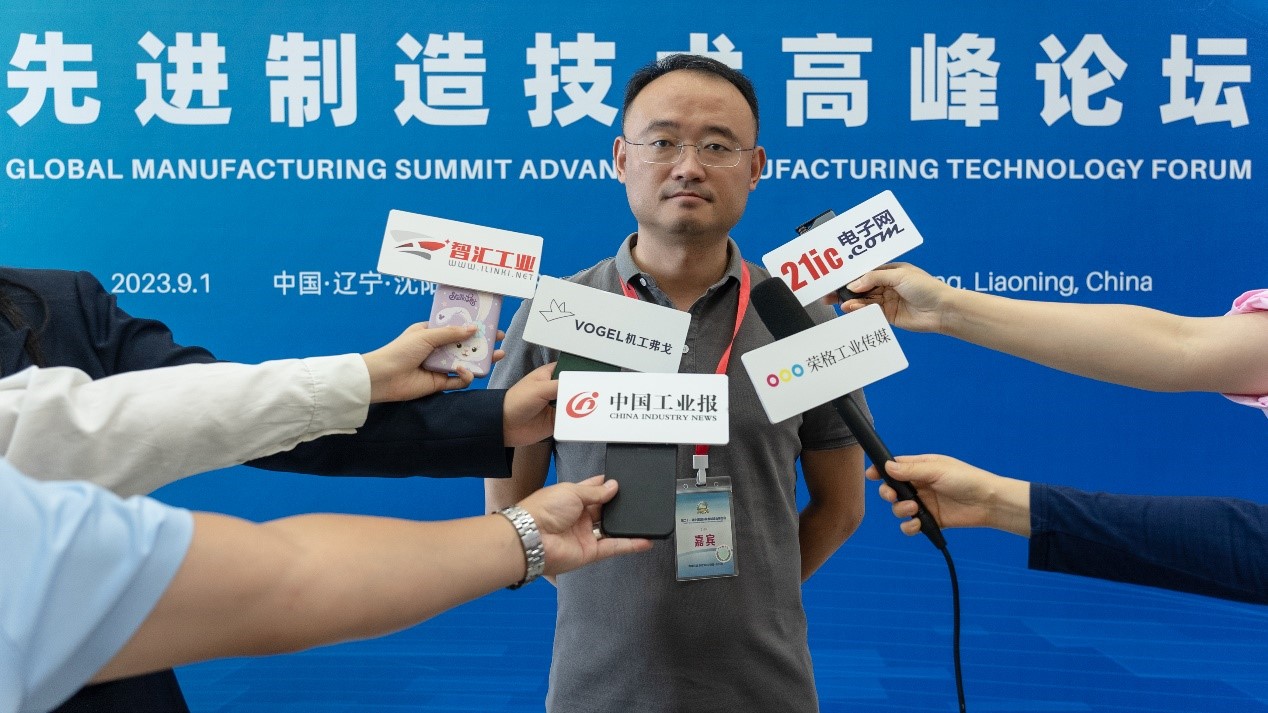 吉兰丁.jpg