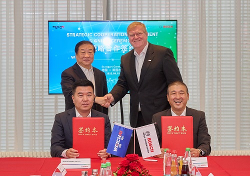 01 潍柴、博世共同签署未来二十年战略合作协议.jpg