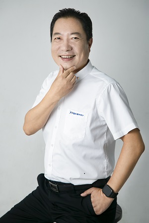 星宇 曹总.jpg
